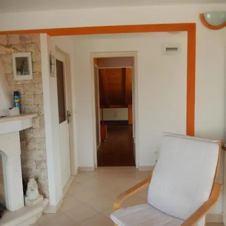 With Parking Space Lumbarda, Korcula - 18037 דירה לומבארדה