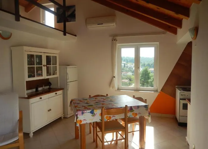 With Parking Space Lumbarda, Korcula - 18037 *