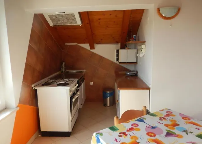 With Parking Space Lumbarda, Korcula - 18037 דירה לומבארדה